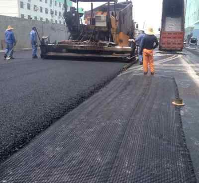 河北石家莊雙向玻纖土工格柵 質優價低，引領鋼塑土工格柵行業先鋒